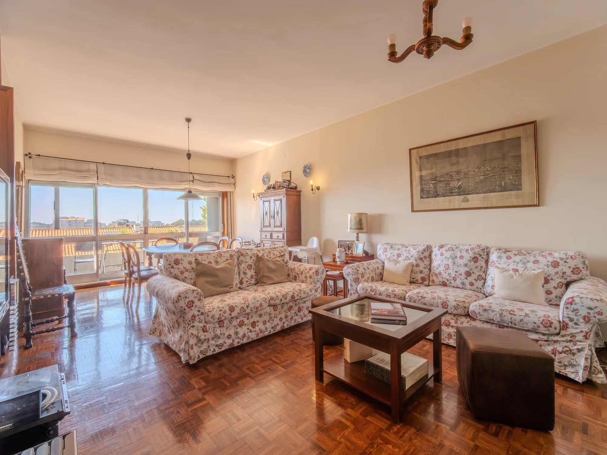 Apartamento T3+1 na Foz do Douro