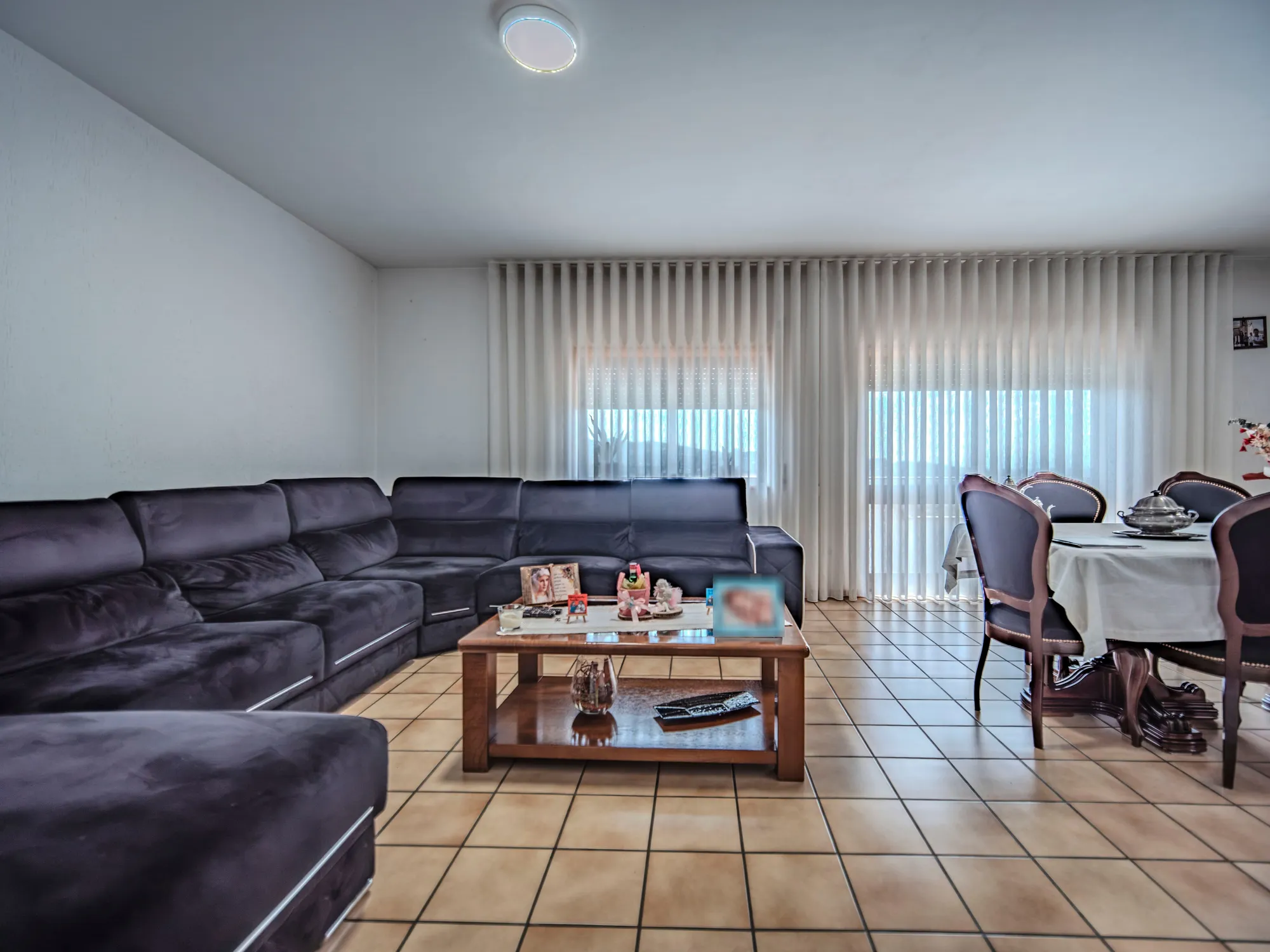 Moradia T5 com Piscina e 1.600 m² de Terreno em São Salvador do Campo – Santo Tirso